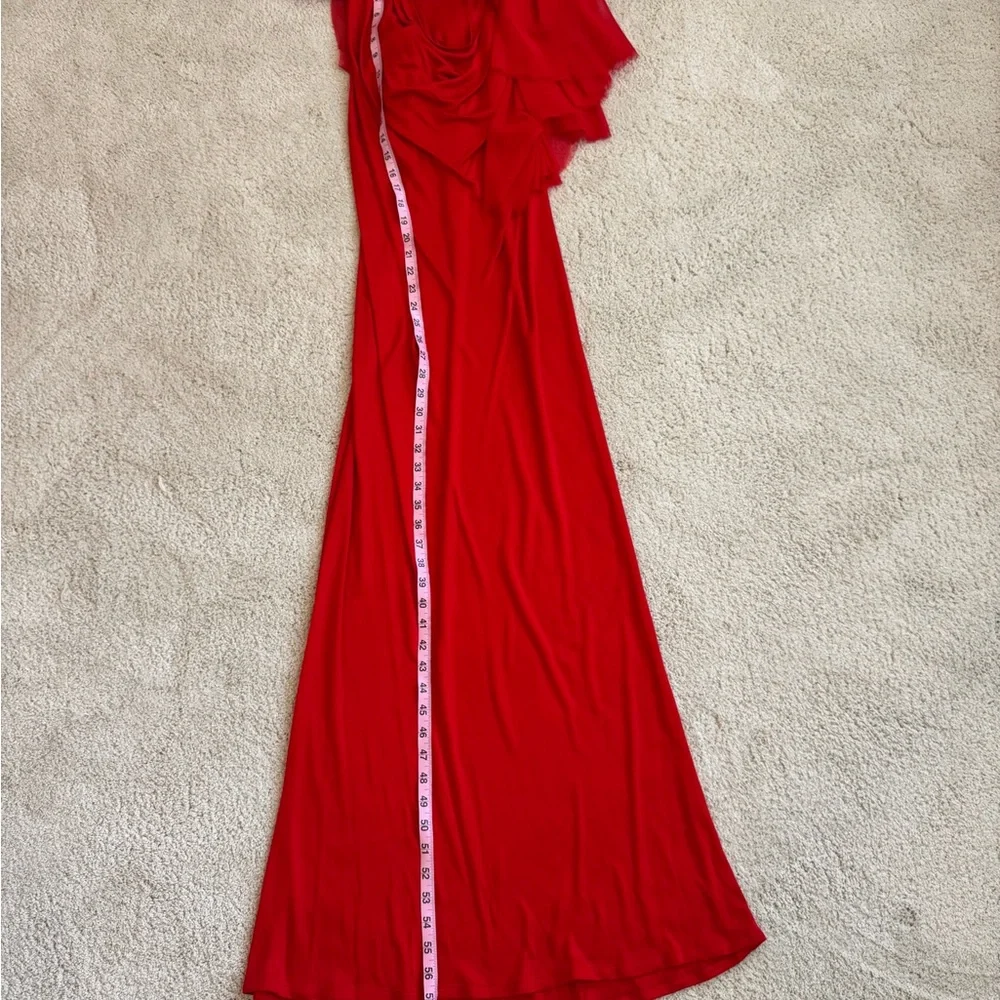 Boudicca Elegant Red Evening Gown